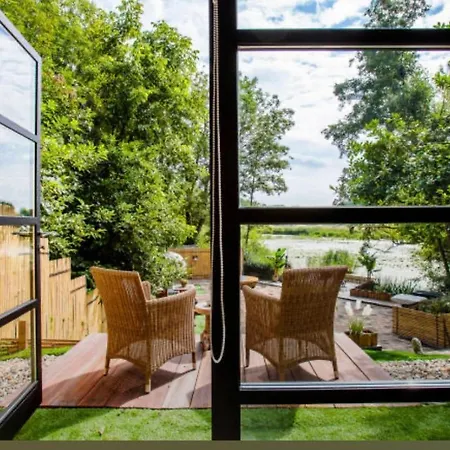 Dom wakacyjny Bed & Wellness - Eiland Rust *